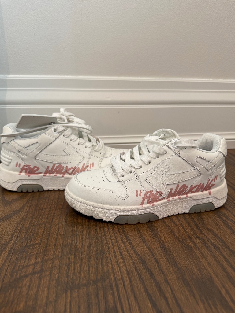 Off White “Out Of Office” Sneakers